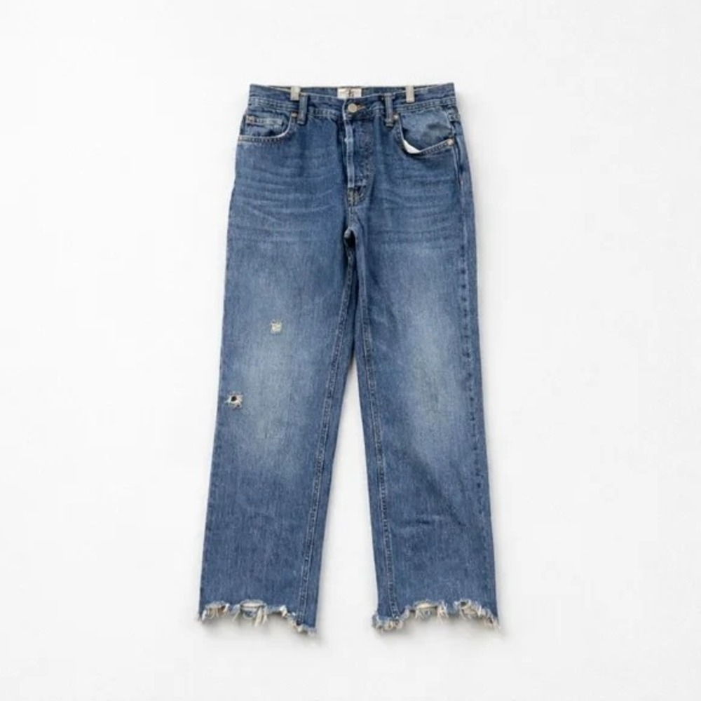 We The Free SZ 26 Button Fly Raw Hem Distressed Mid Rise Cropped Straight Jeans